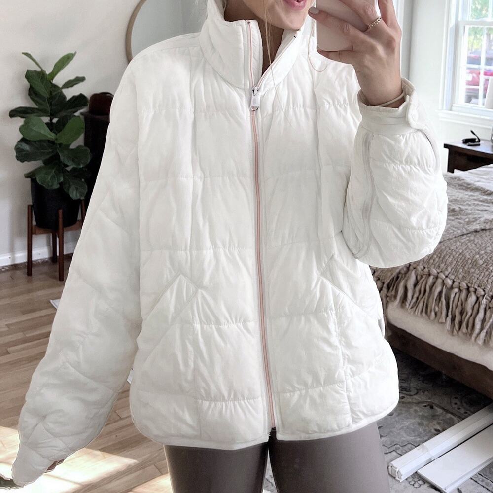Free People Pippa Packable Puffer Jacket in White Combo Women’s Size Small